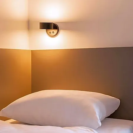 City-sued Hotel
